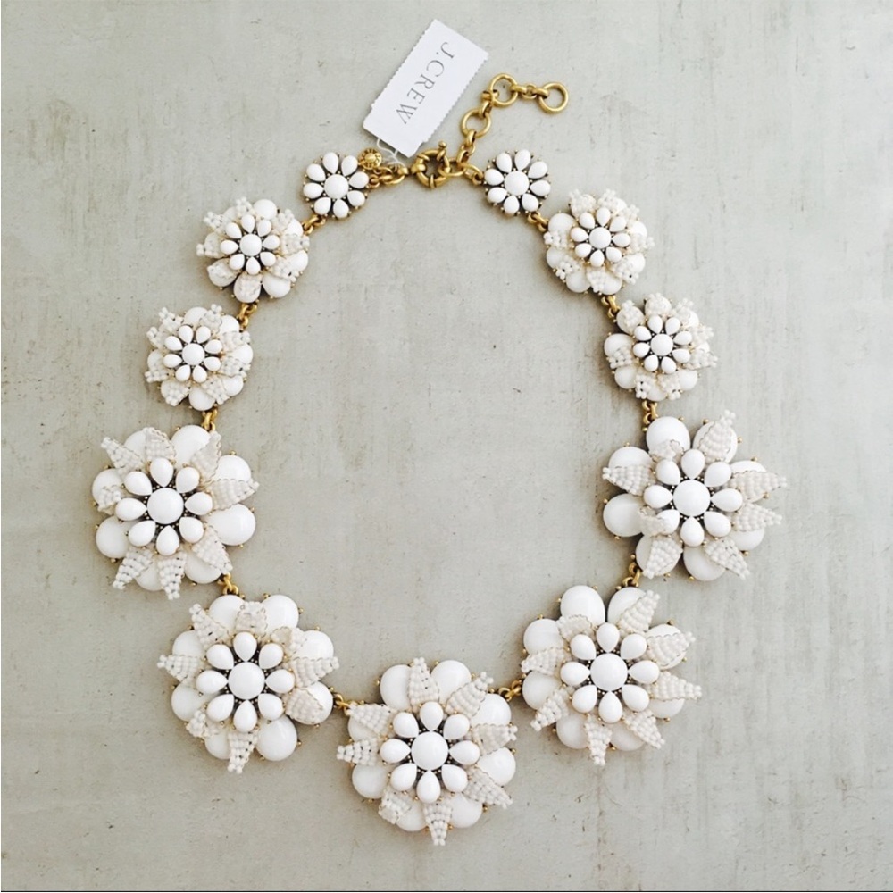 J. CREW Star Floral Necklace NWT